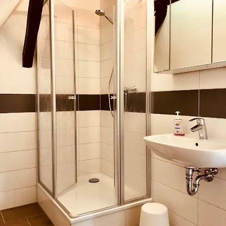 Haus Am Rhein Mit Self Check-In Und P Appartement Koblenz  Buitenkant foto